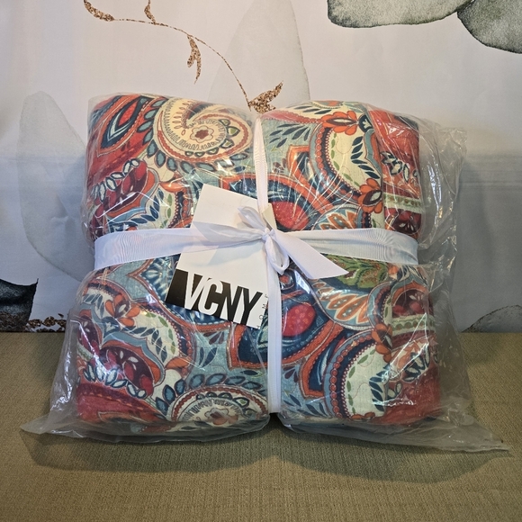 Vcny Other - VCNY Home "Casa Re'al" Paisley 5-Piece King Quilt Set NWT